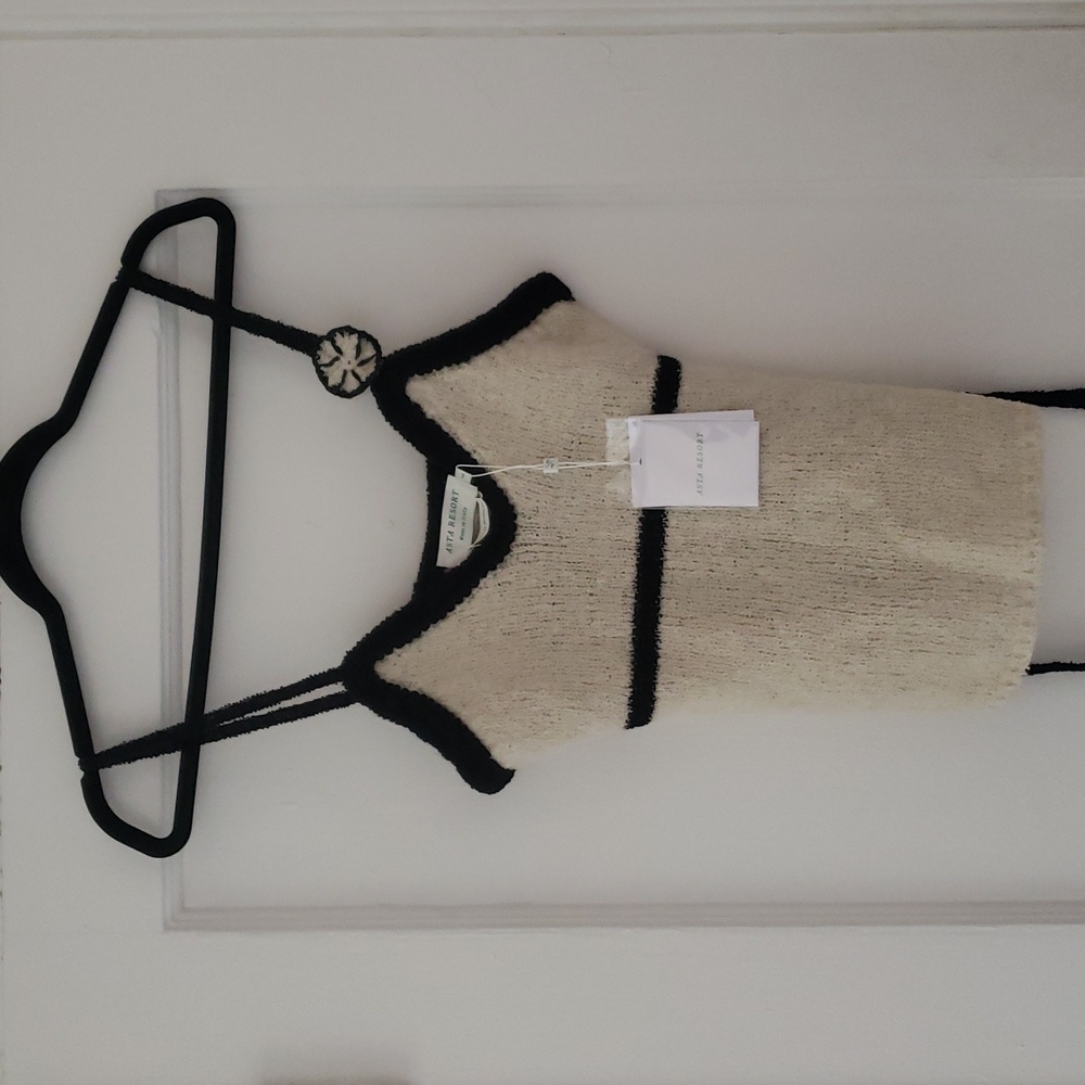 Asta Resort Ivory & Black Camilla Camisole New w/ Tags - Picture 2 of 3